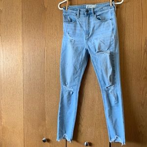 Abercrombie & Fitch Ankle jean High rise